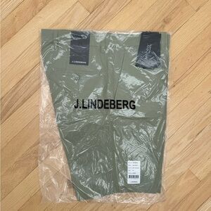 J.Lindeberg Men's Olive Eloy Shorts